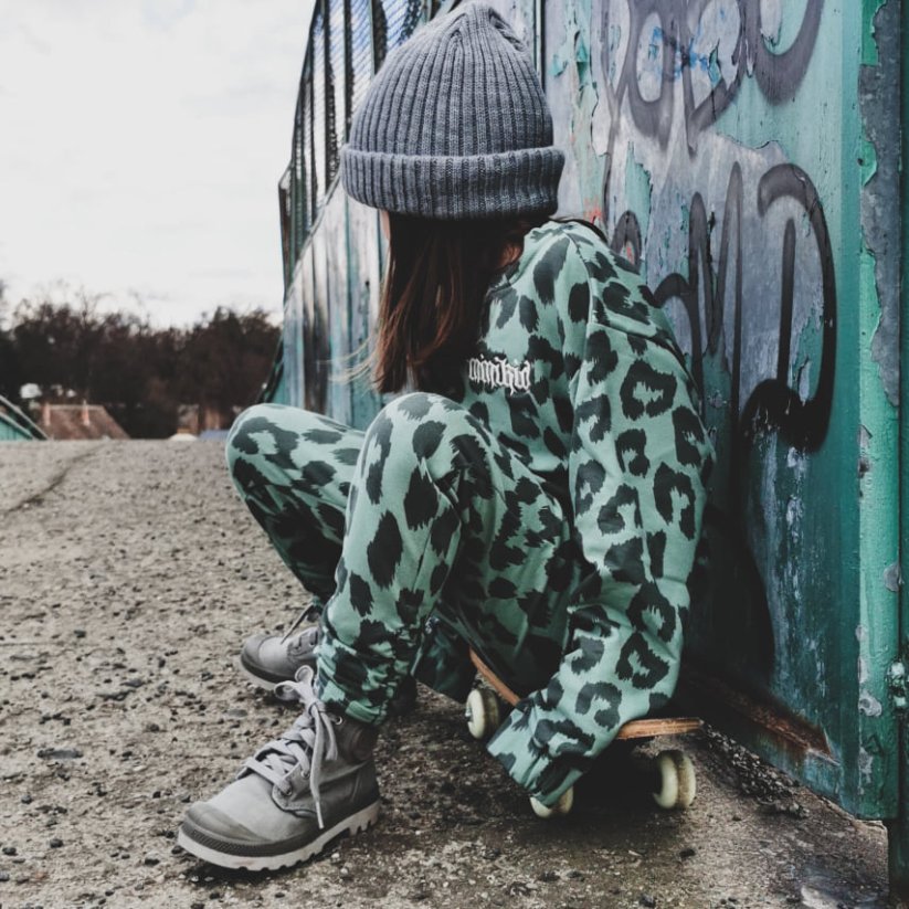 Mikina GREEN LEO PINCHED
