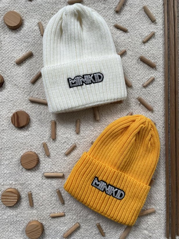 CREAM RIBBED HAT / Krémová vrúbkovaná čiapka