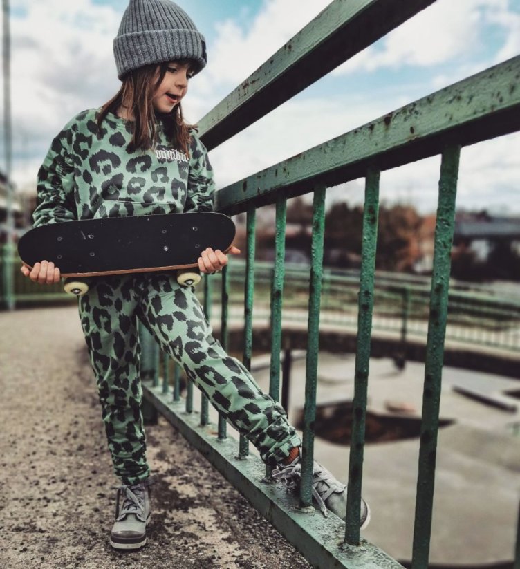 Mikina GREEN LEO PINCHED